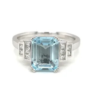 18ct White Gold Aquamarine & Diamond Ring