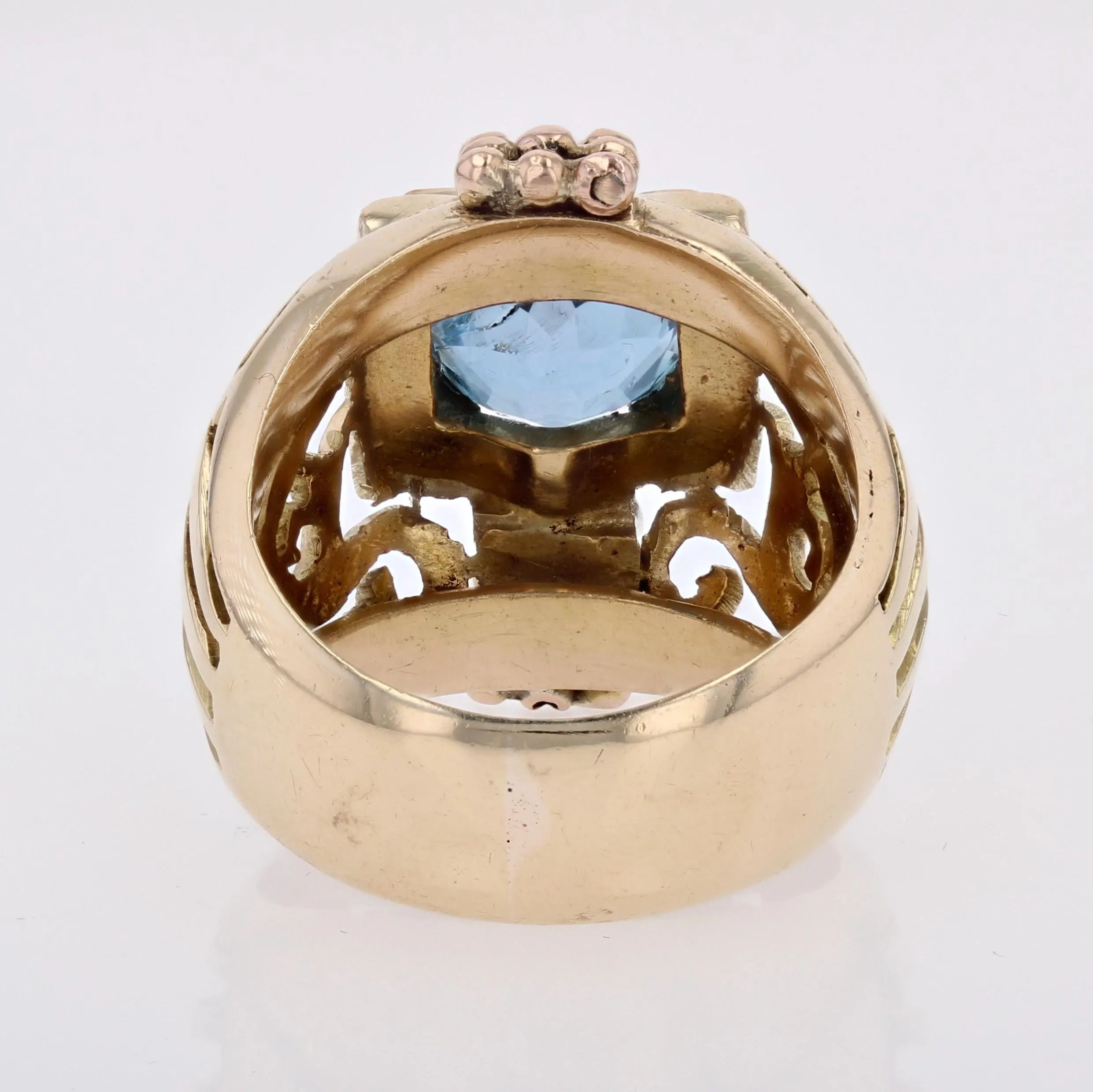 1960s 2.65 Carat Aquamarine 18 Karat Yellow Gold Openwork Dome Ring