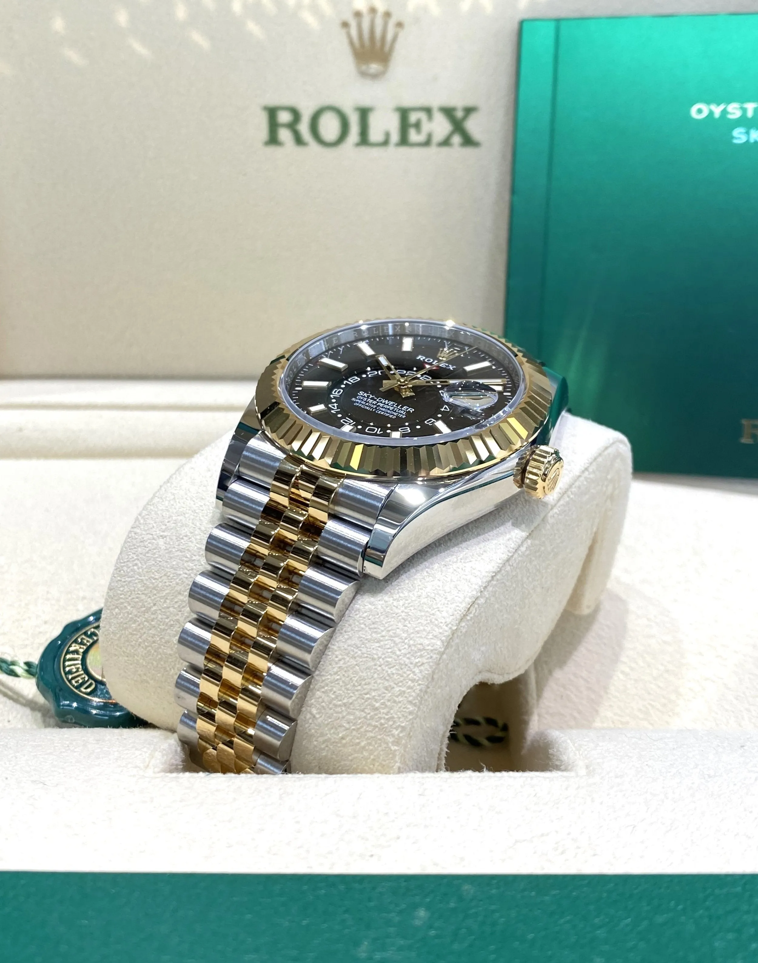 2022 Rolex Sky-Dweller 326933