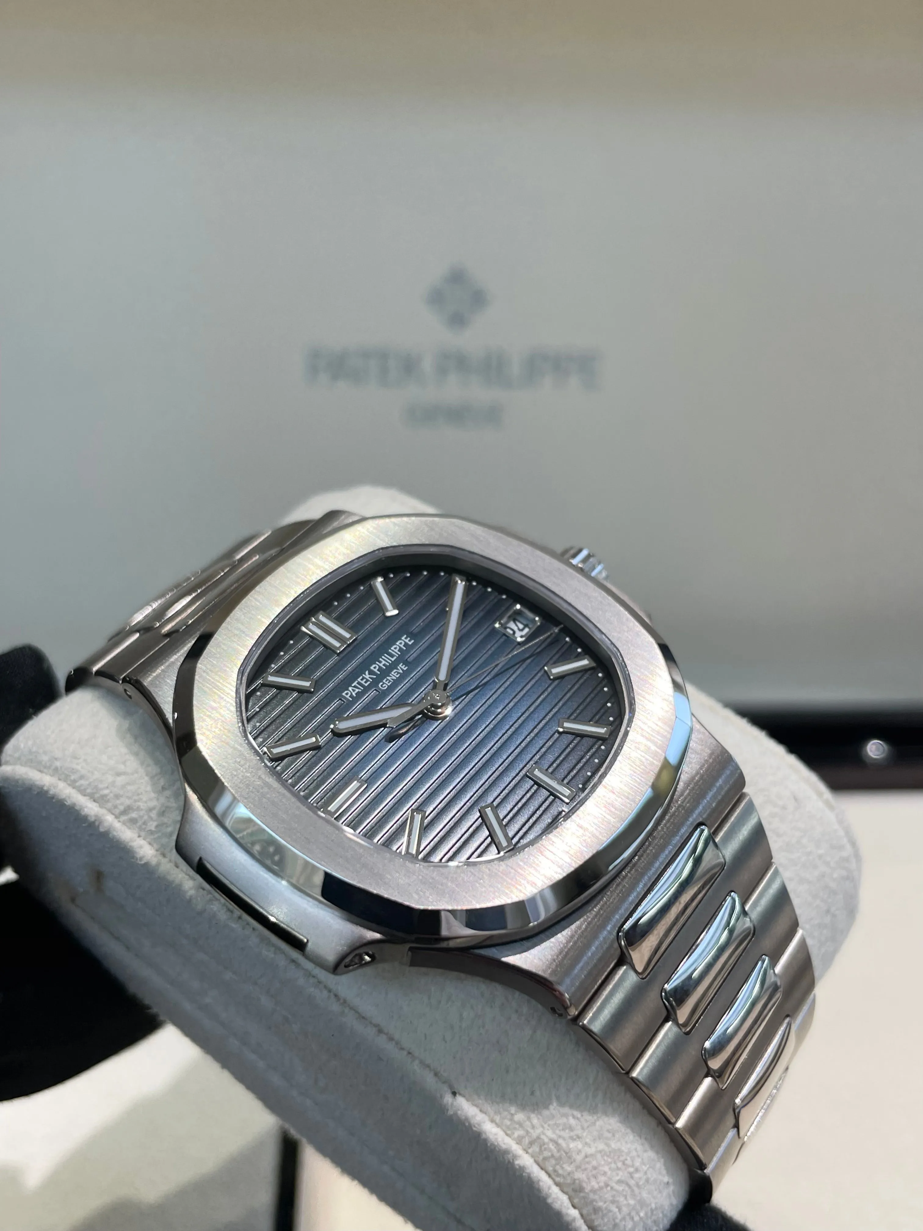 2023 Patek Philippe Nautilus 5811/1G-001