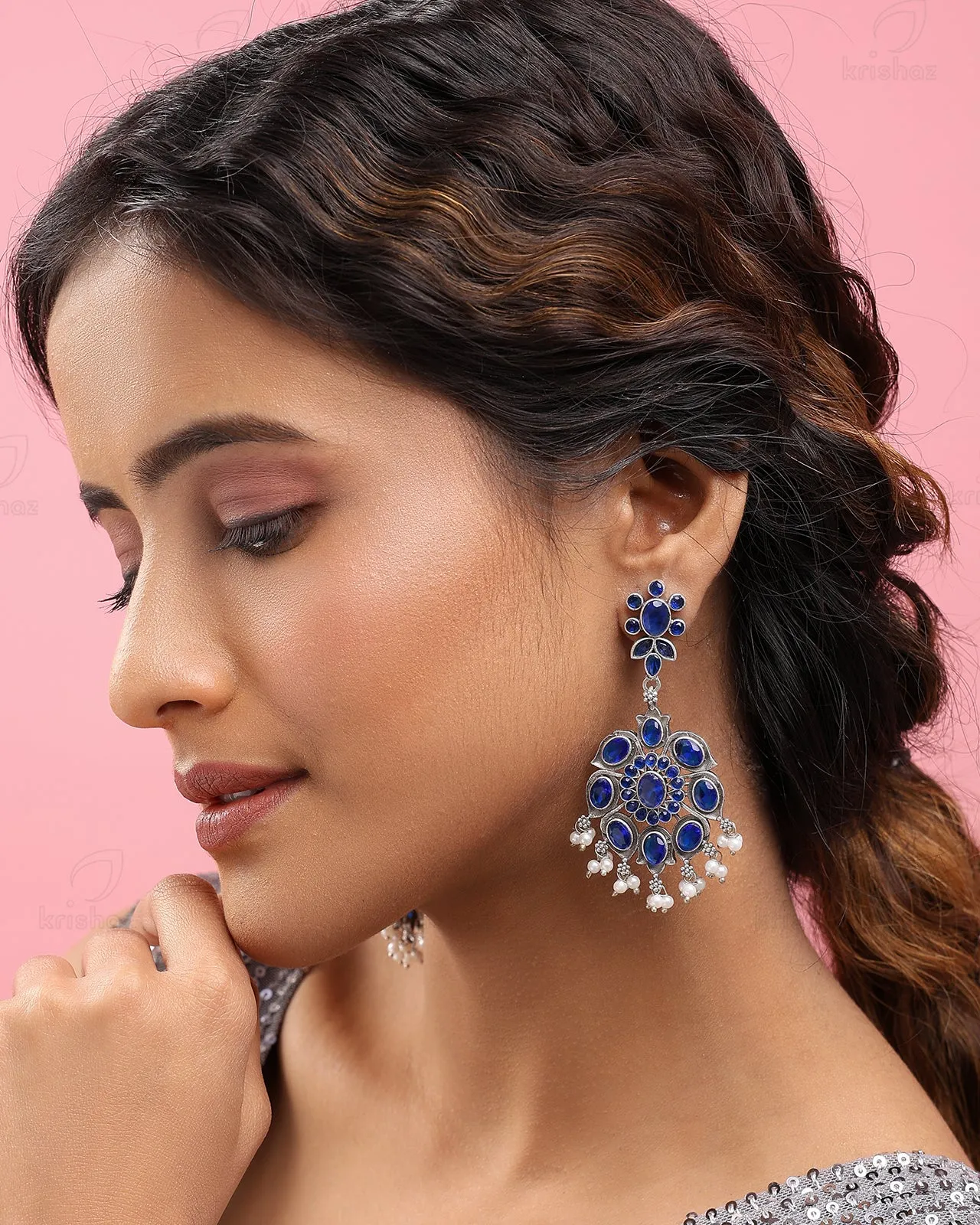 Anushreya Dangler Earrings - wxo