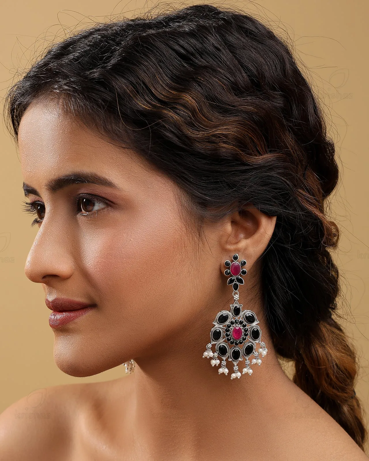 Anushreya Dangler Earrings - wxo