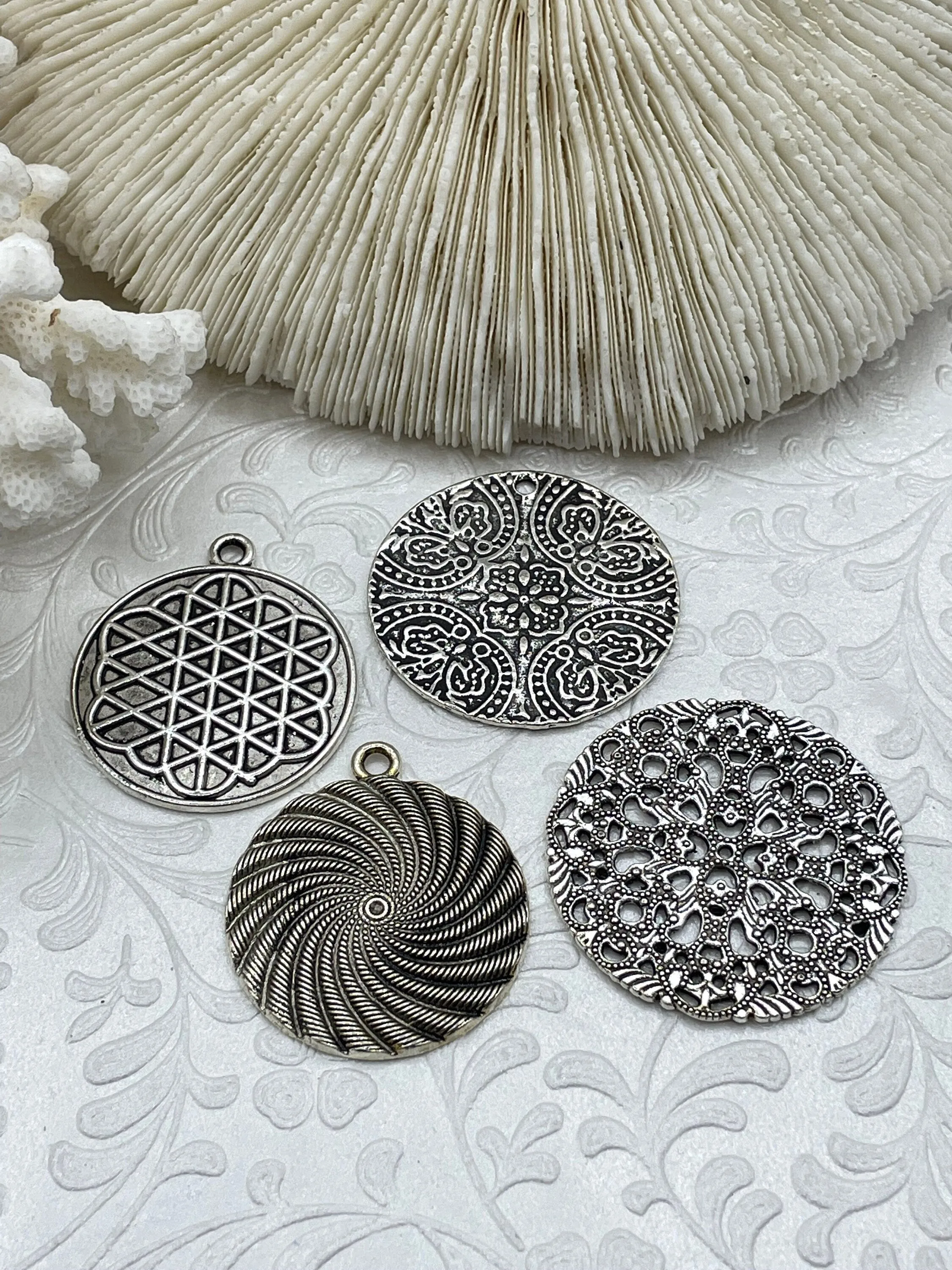 Flat Round Filigree Stamped Metal Pendant Medallion Pendant,  4 styles, 42mm, 39mm, 34mm, 21mm Antique Silver . Fast Ship