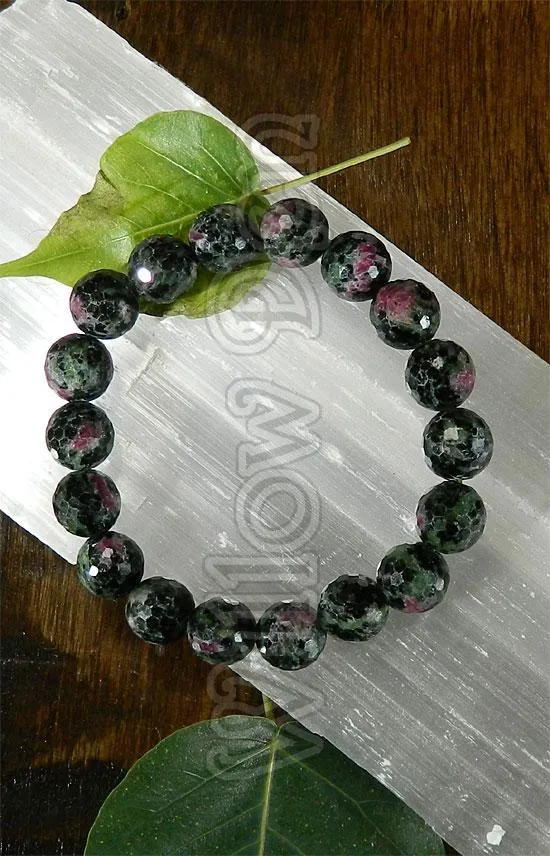 Gemstone Bead Bracelet - Faceted Ruby in Zoisite 10mm