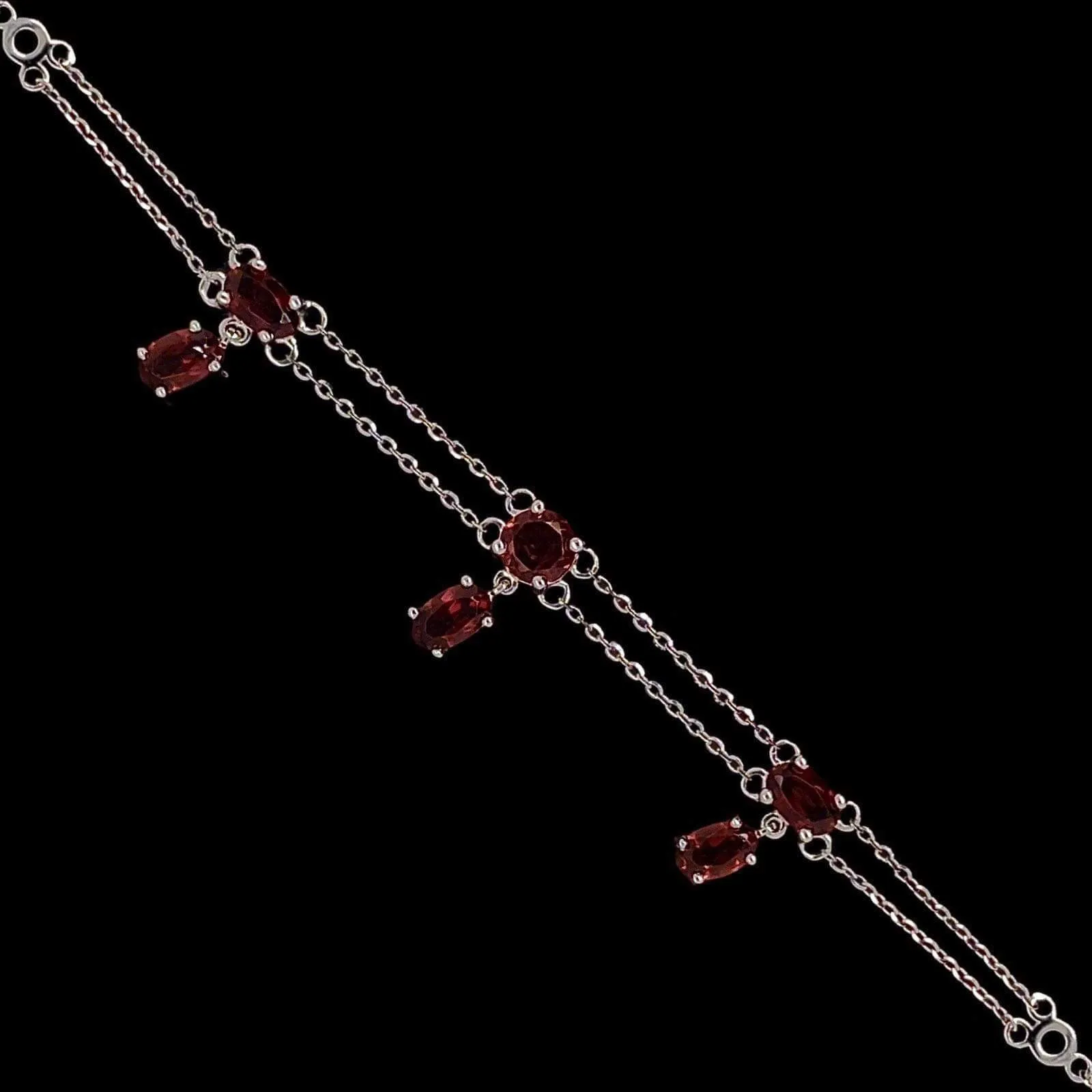 #LVNA2024 | Round Oval Ruby Bracelet 18kt