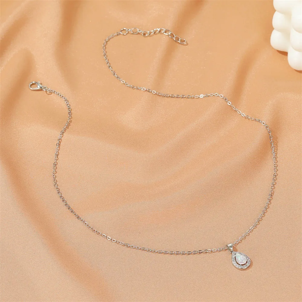 N2430 - Crystal Opal Necklace