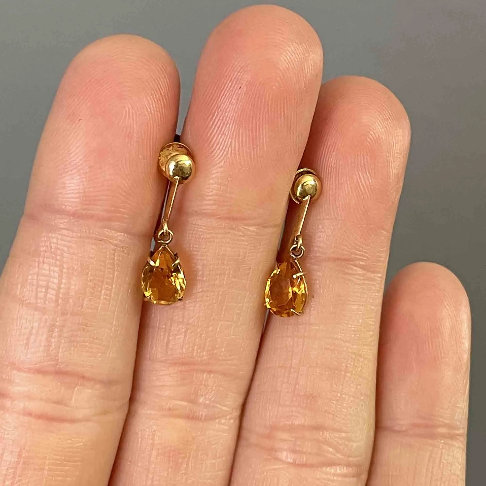 Vintage 18K Gold Pear Cut Citrine Drop Earrings