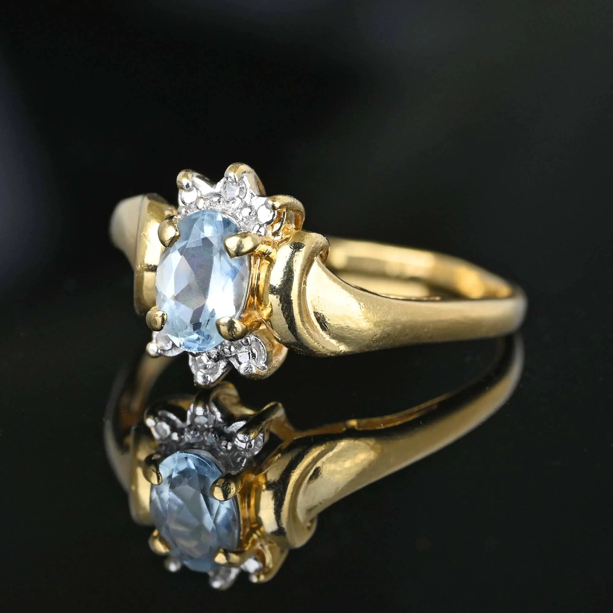 Vintage Bypass 10K Gold Diamond Aquamarine Ring